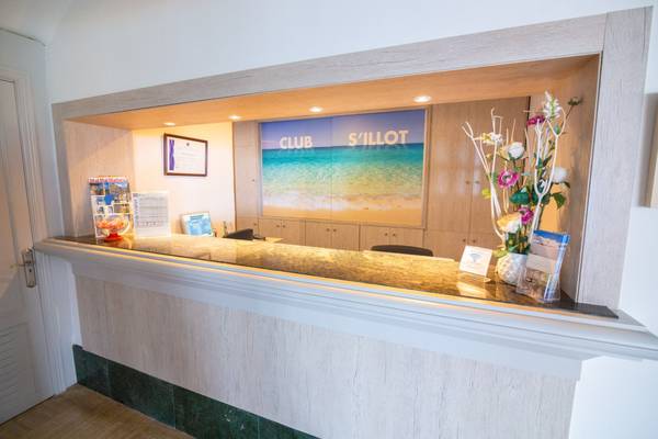 24-hour reception S'illot Hotel Majorca