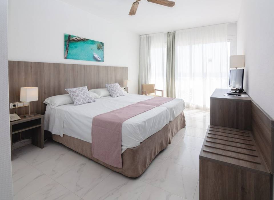 Habitación doble estándar Hotel S'illot Mallorca